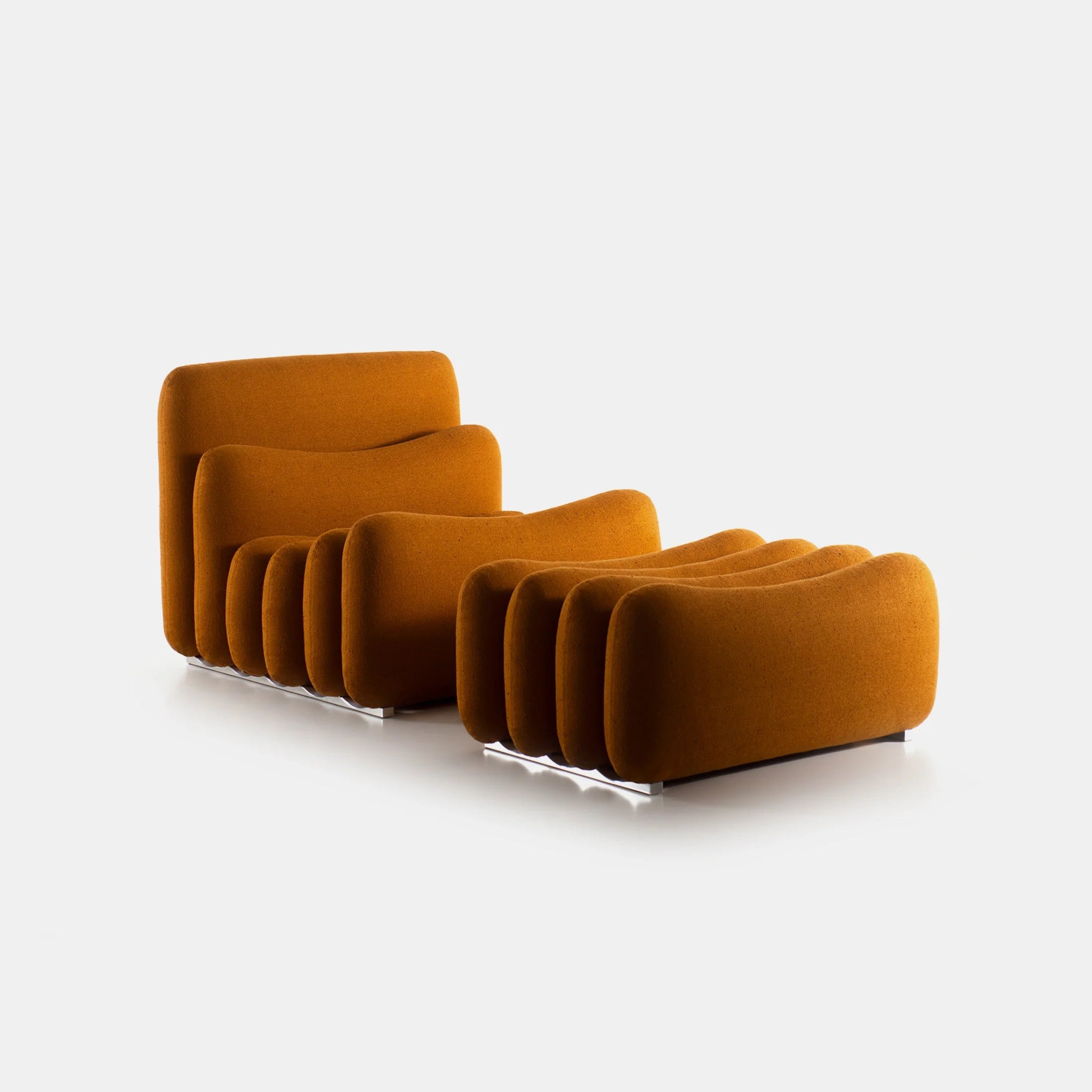 Fauteuil avec pouf Additional System - Tacchini - Design Italien - Maison Caldeira