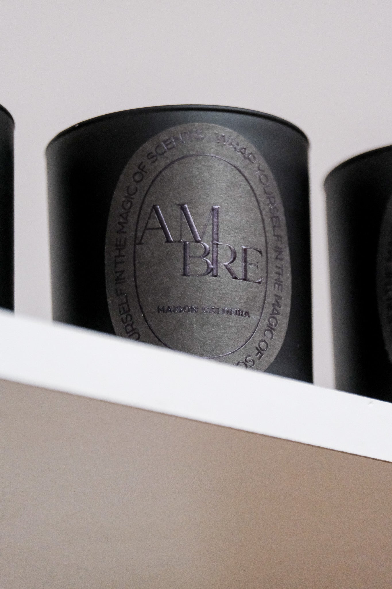 Bougie parfumée - AMBRE - Maison Caldeira - Design Contemporain - Maison Caldeira