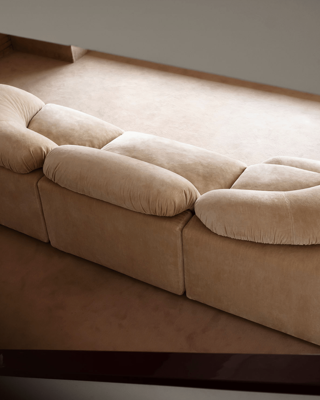 Canapé modulable Butter – Faye Toogood x Tacchini Furniture - Maison Caldeira - Design Italien - Maison Caldeira