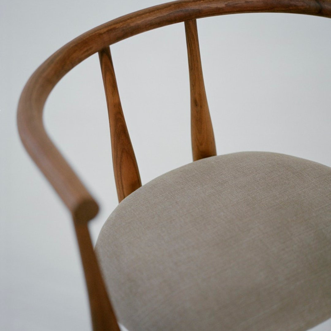 Chaise Bukowski - Noyer / Romo Linara - New works - Scandinave - Maison Caldeira