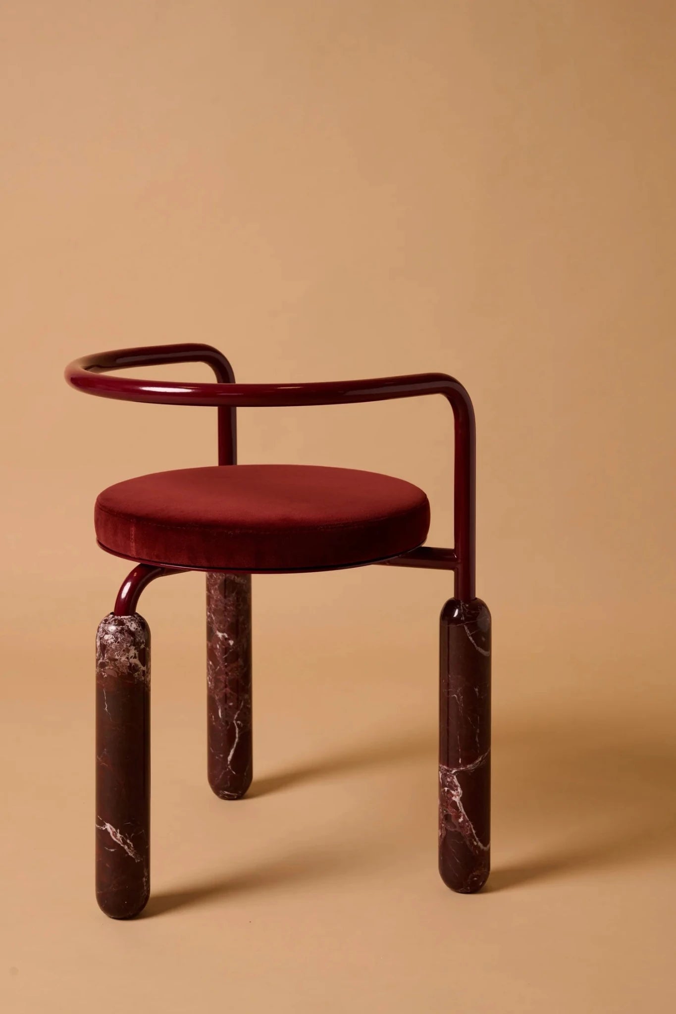 Chaise Malmousque Bordeaux – Michaël Koska | Maison Caldeira Mobilier Contemporain - Caldeira
