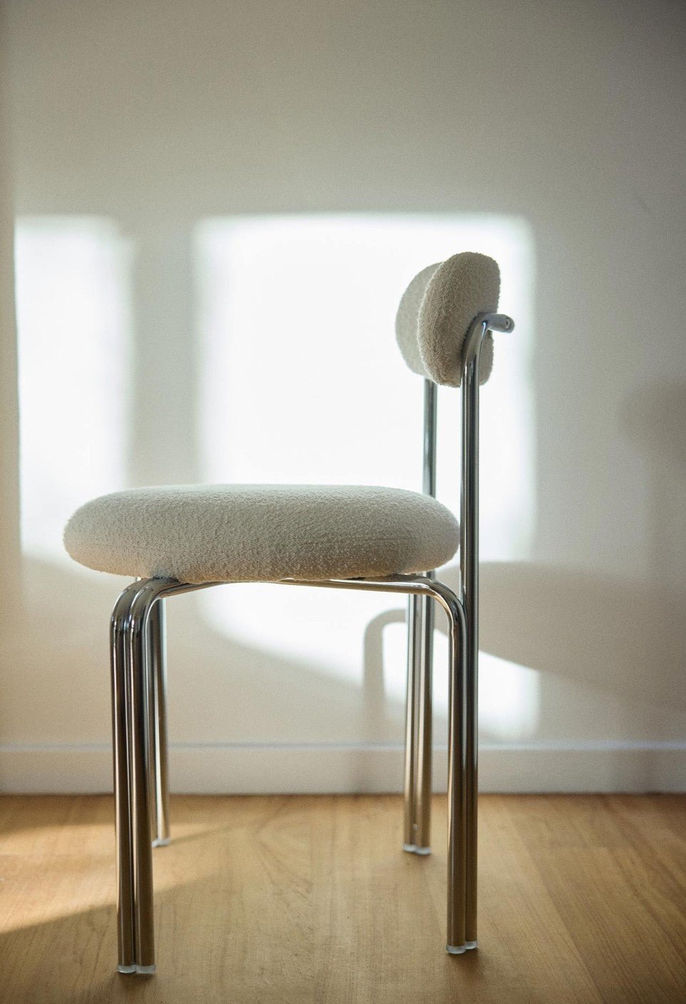 Chaise Violette - Acier Chromé - Maison Caldeira