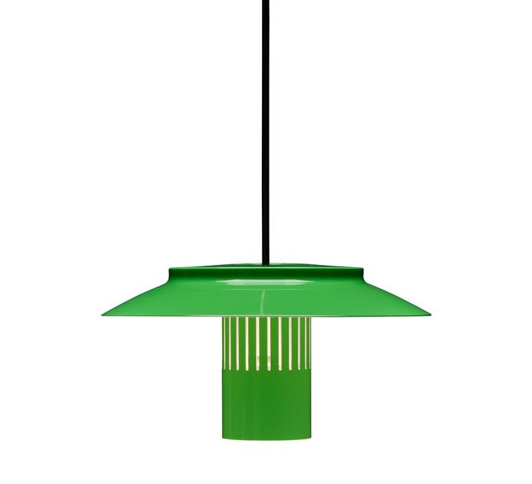 Gros plan sur l’abat‑jour vert de la suspension Lille 24 Pholc