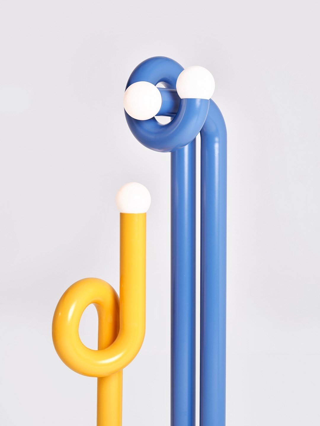 Modulation 2 – Axel Chay - Lampadaire sculptural design - Caldeira