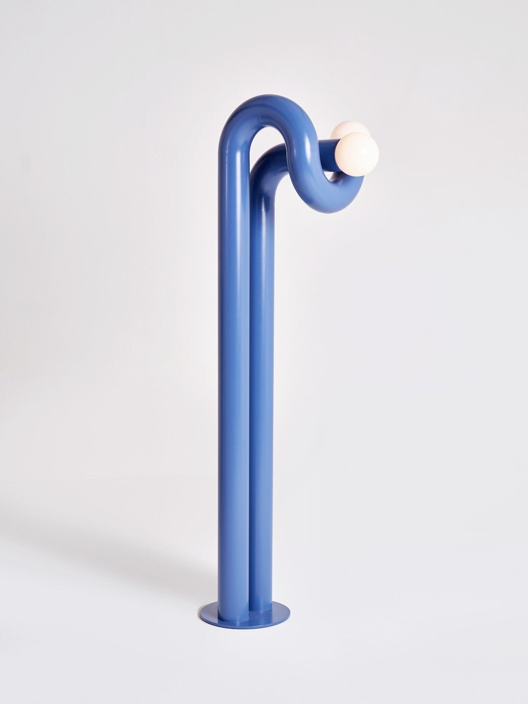 Modulation 2 – Axel Chay - Lampadaire sculptural design - Caldeira