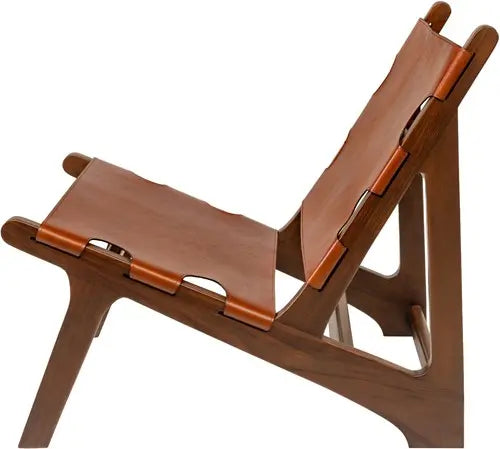 Fauteuil en cuir pleine fleur aniline et structure en teck, mobilier haut de gamme sélectionné par Maison Caldeira.