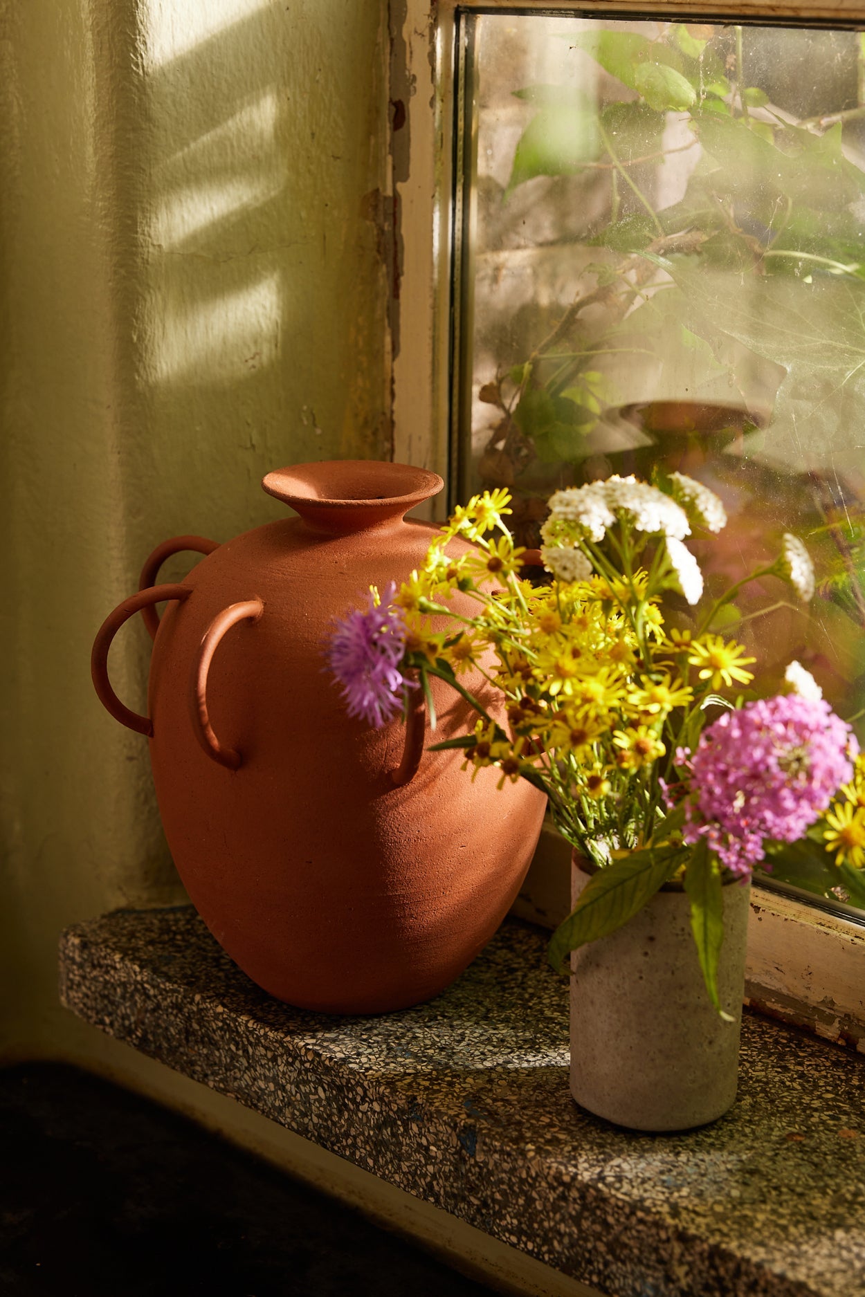 Objets HK : Vase en terre cuite - Maison Caldeira