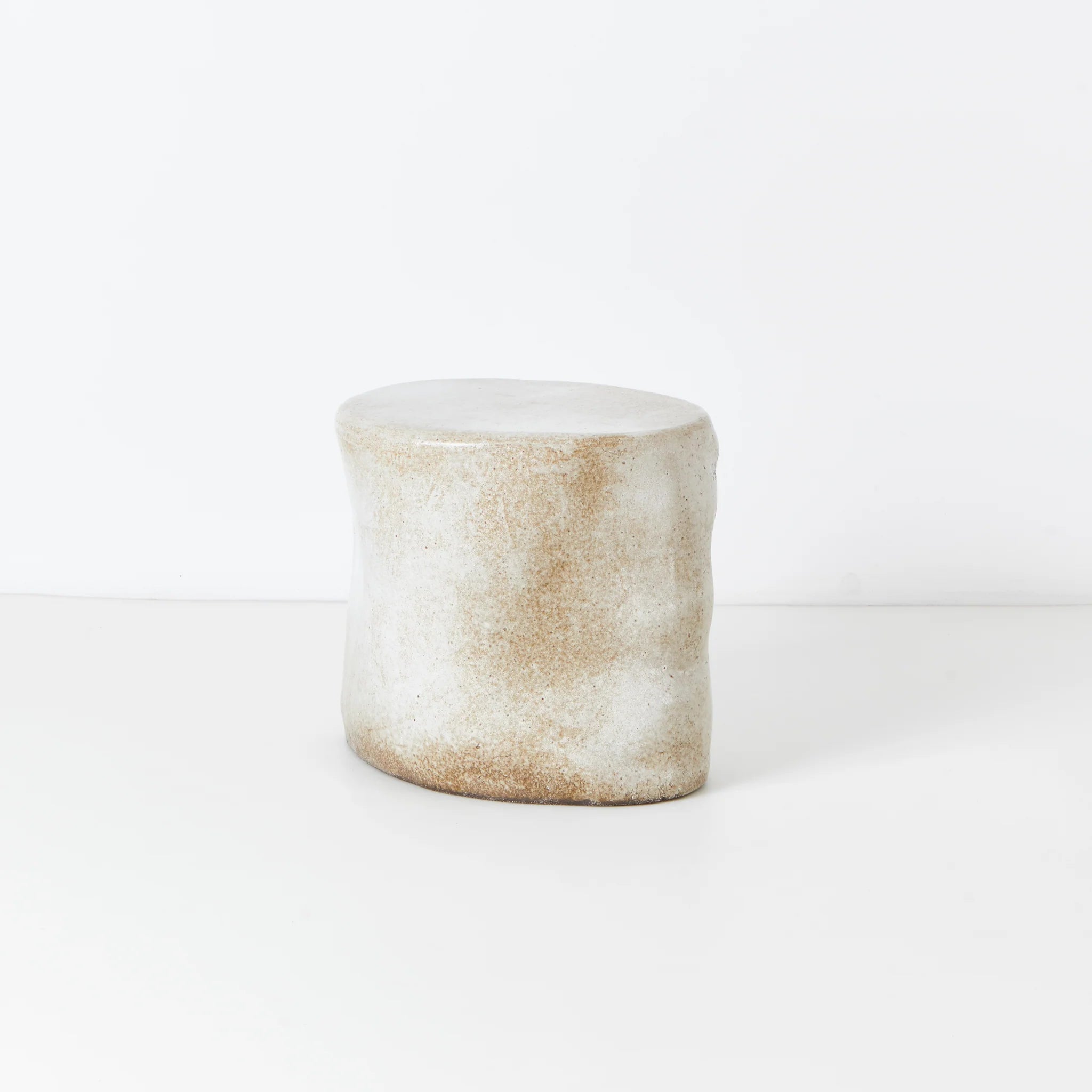 Petite table d'appoint en céramique - Ivoire - Maison Caldeira