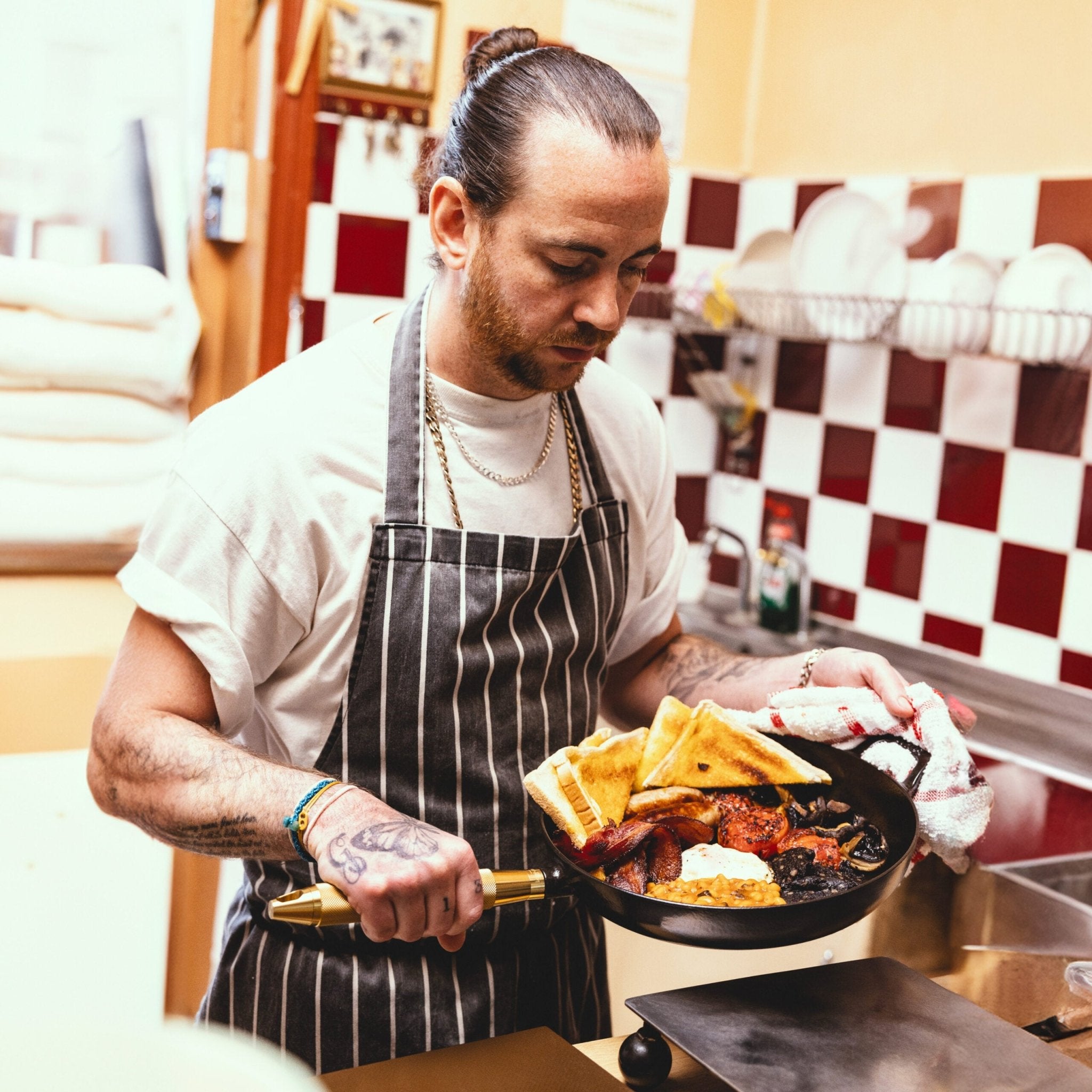 Poêle à frire Staub - Buster and punch - Design Contemporain - Maison Caldeira