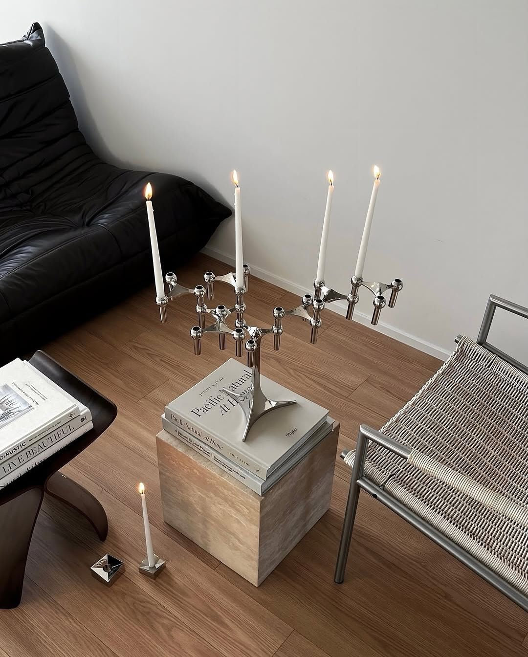 Support sur pied - Chrome - Maison Caldeira