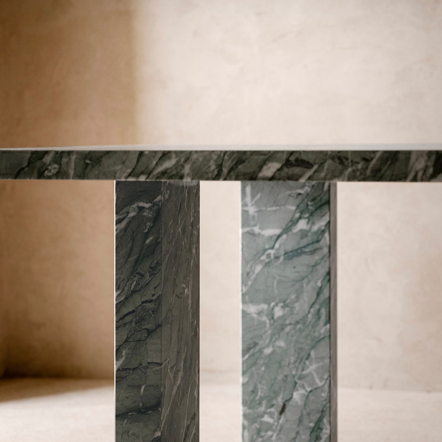 Table ClockWise 250x130 - Tacchini - Design Italien - Maison Caldeira