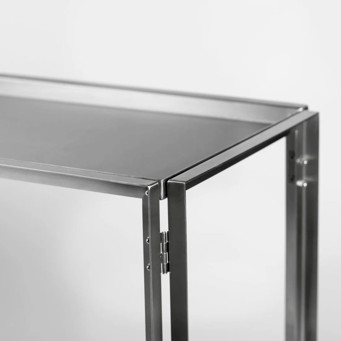 Table d'appoint Pliable - Kristina Dam studio - Design Contemporain - Maison Caldeira