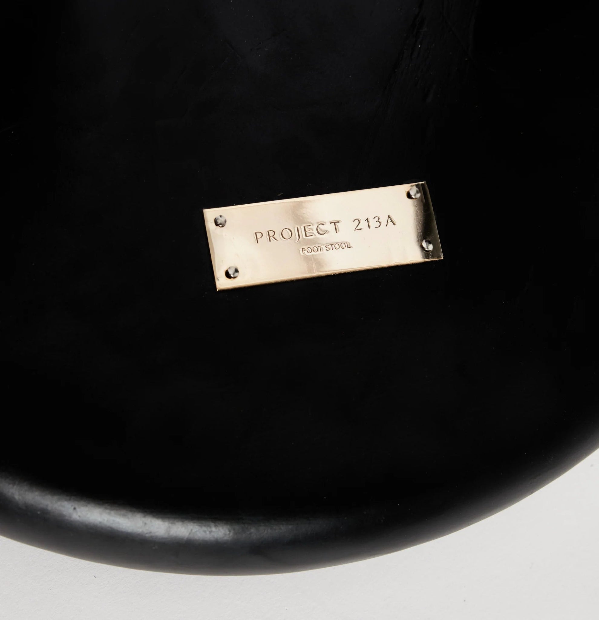 Tabouret Foot Stool en Châtaignier Massif - noir - Maison Caldeira