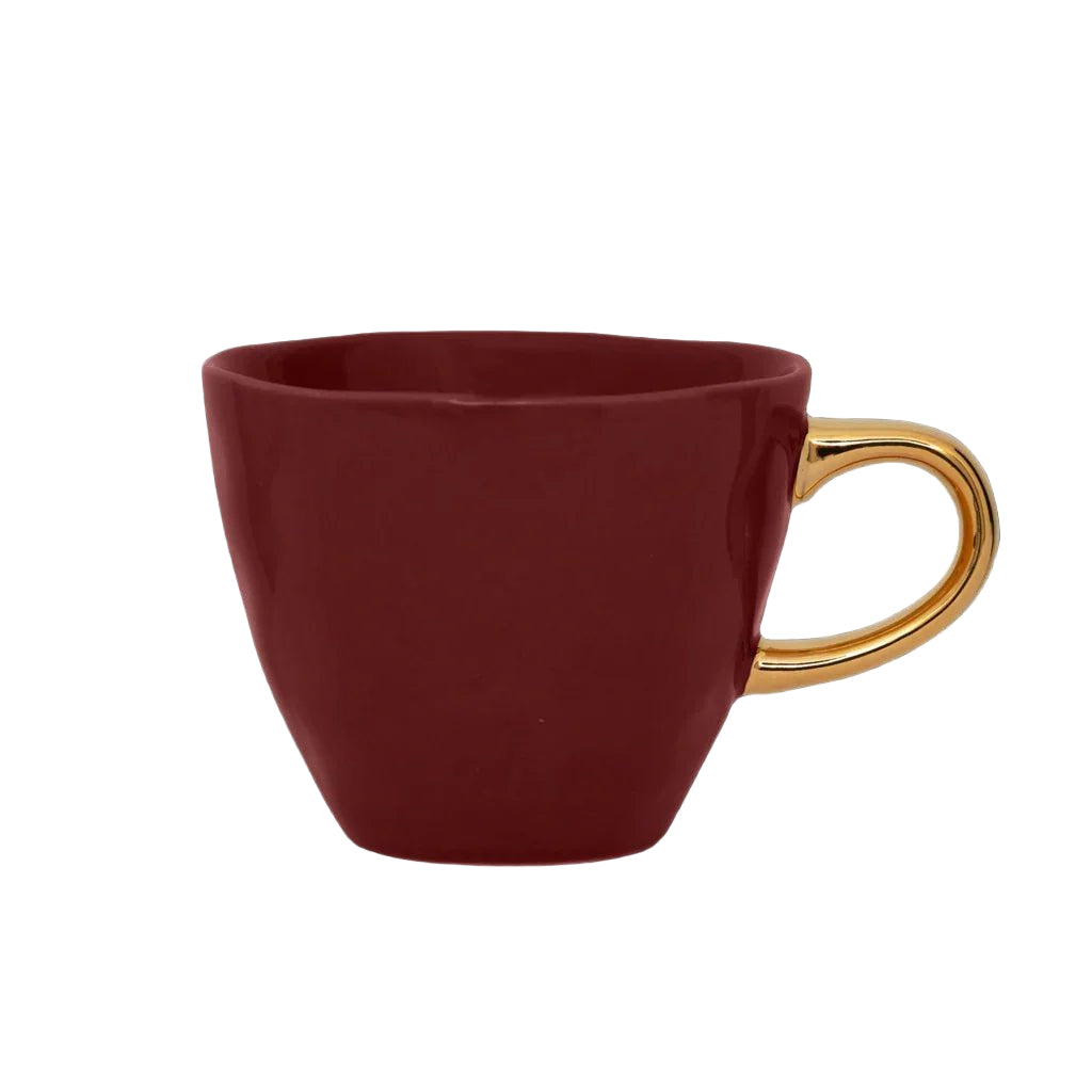 Tasse de café épicé aux pommes du matin - Caldeira