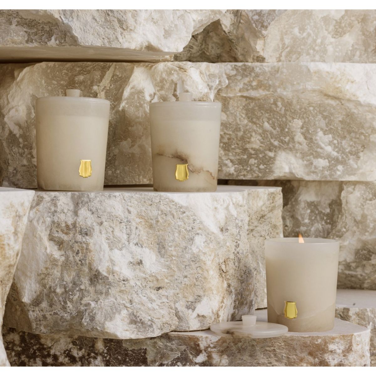 Bougie Les Albâtres Atria (Iris et Ambre) - Maison Caldeira