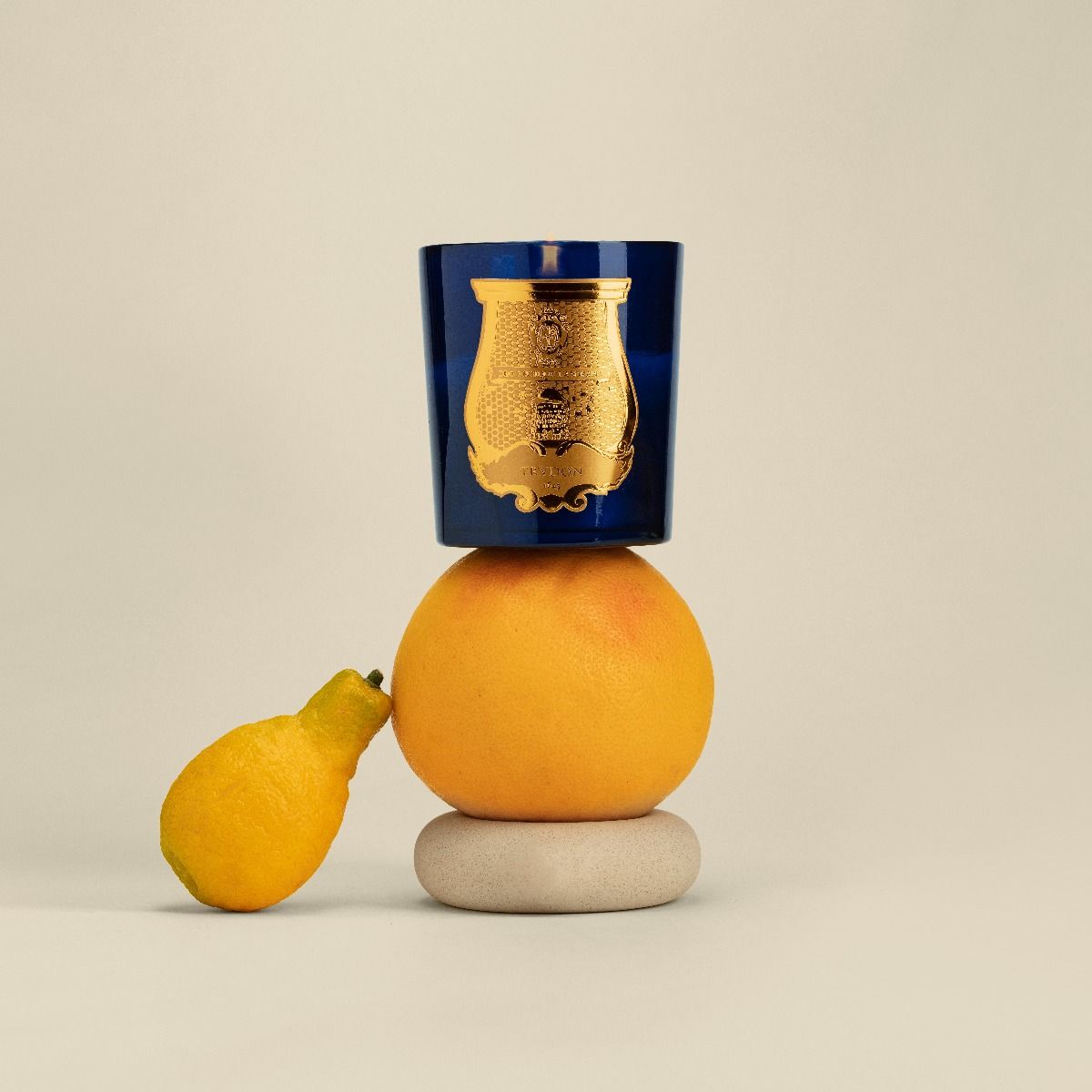 Bougie Les Belles Matières - Salta (Pamplemousse) - Maison Caldeira