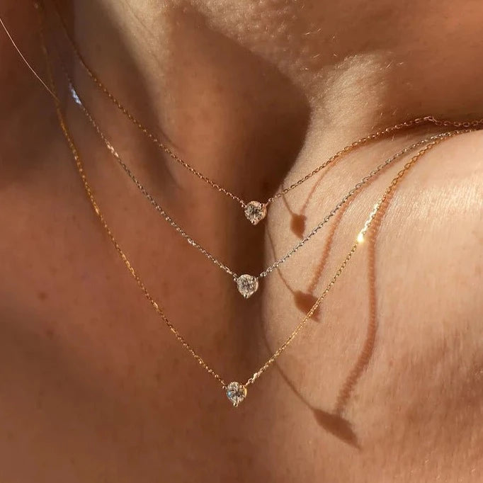 Collier avec solitaire diamant hotsell