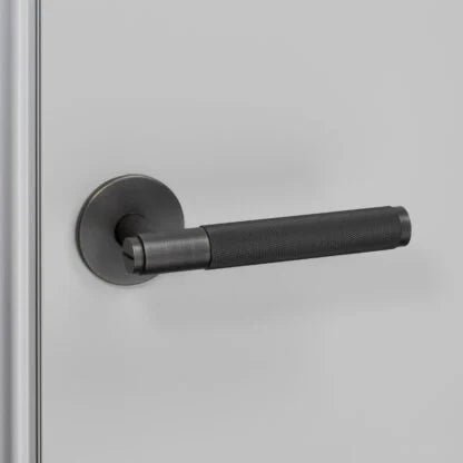 Jeu de poignées de porte / croix / bronze fumé - Buster and punch - Design Contemporain - Maison Caldeira