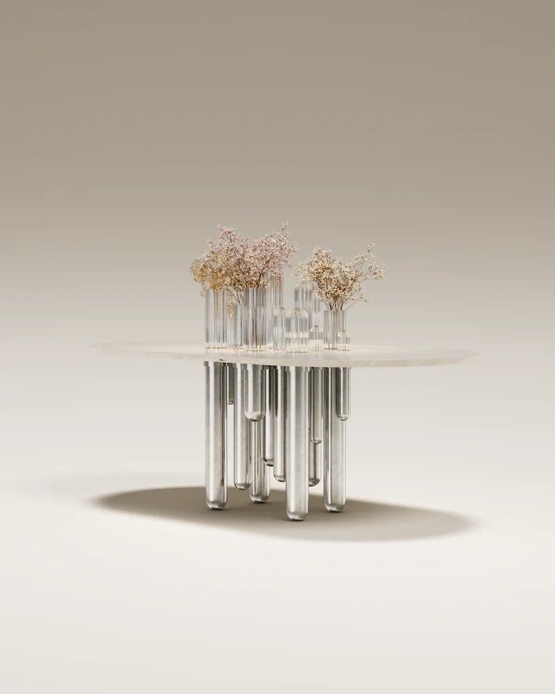Tabble Cactus Ovale installée dans un intérieur lumineux de style méditerranéen contemporain.