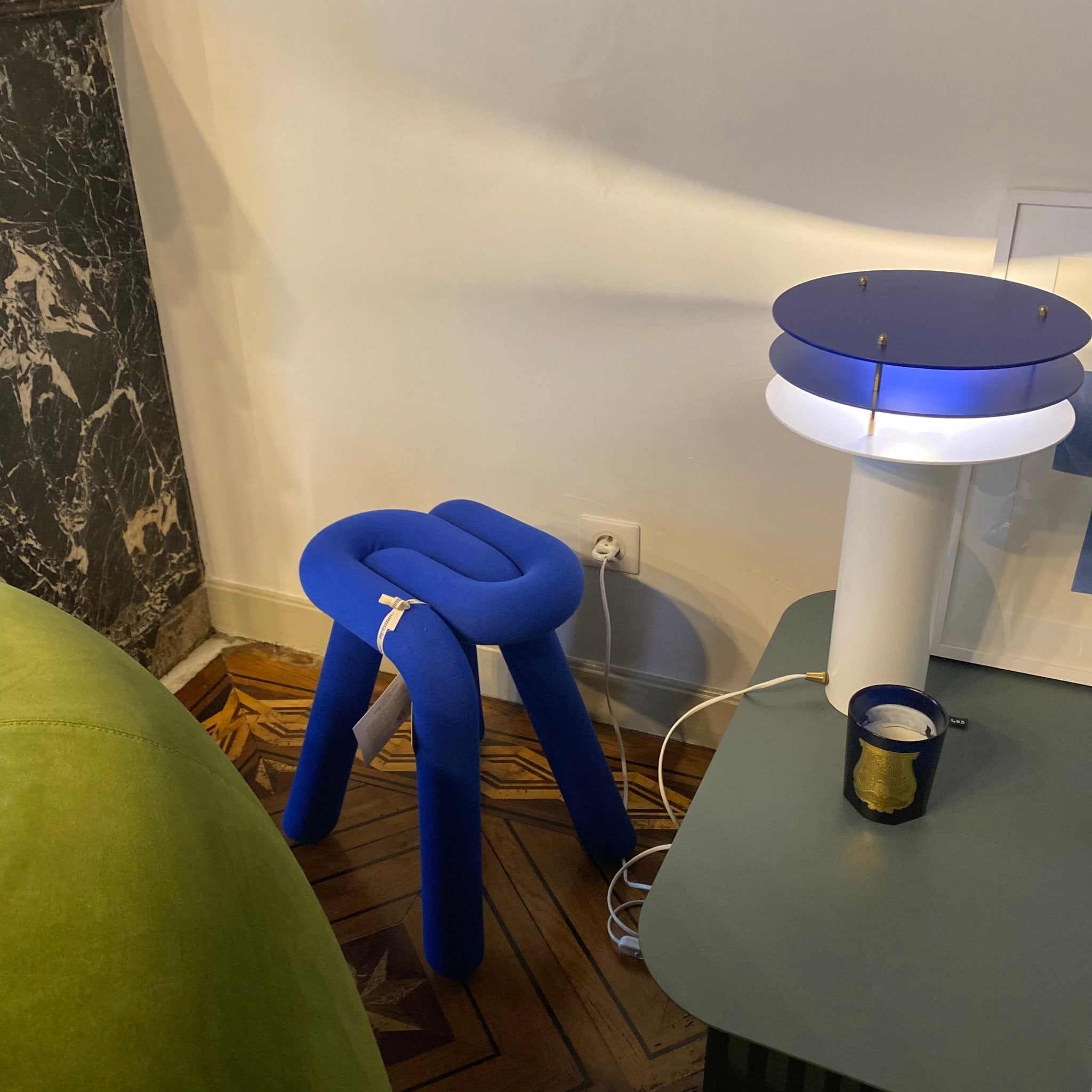 Tabouret « Bold » Bleu - Big game - Maison Caldeira