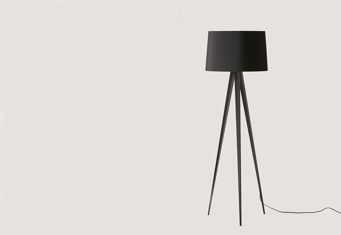 Maison Caldeira-Lampadaire-Tripod-II-Aromas-del-Campo