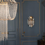 Applique Lampe C vue de profil, structure acier et cascade de chaînes, luminaire décoratif haut de gamme