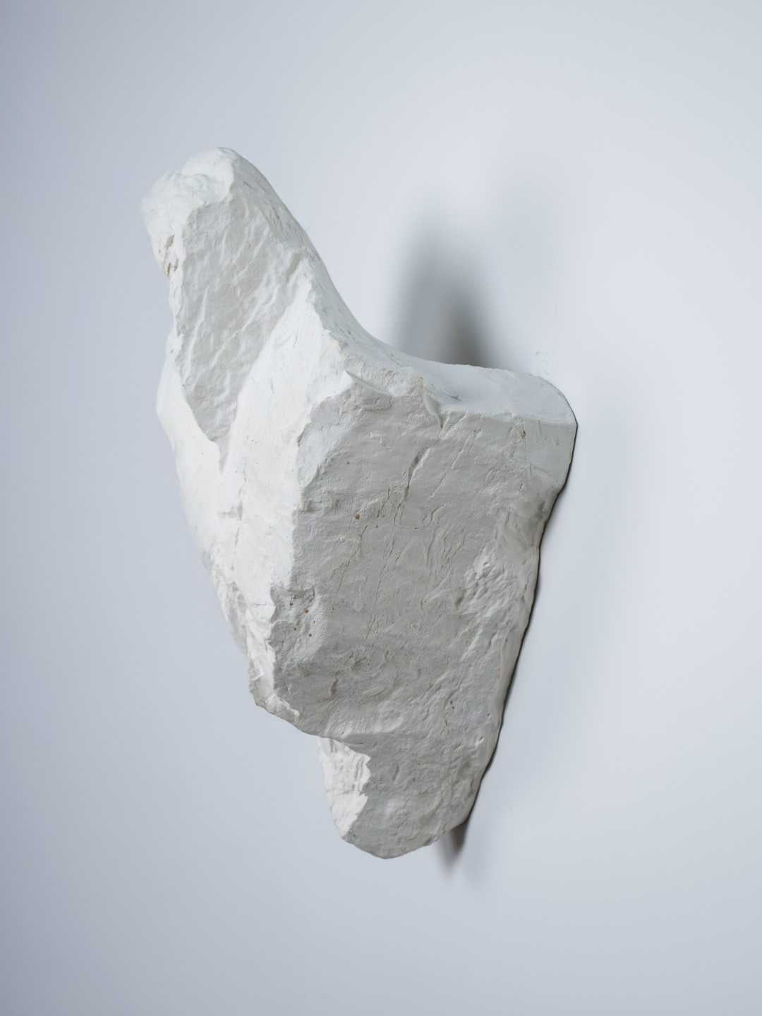Applique Rocher - Plâtre - Axel Chay - Design Contemporain - Maison Caldeira