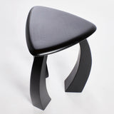 Arc de Stool '52 – Table d’Appoint en Châtaignier Noir Verni - Maison Caldeira