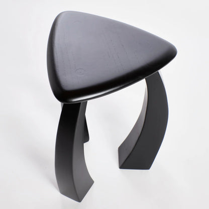 Arc de Stool '52 – Table d’Appoint en Châtaignier Noir Verni - Projects123A - Méditerranée - Maison Caldeira