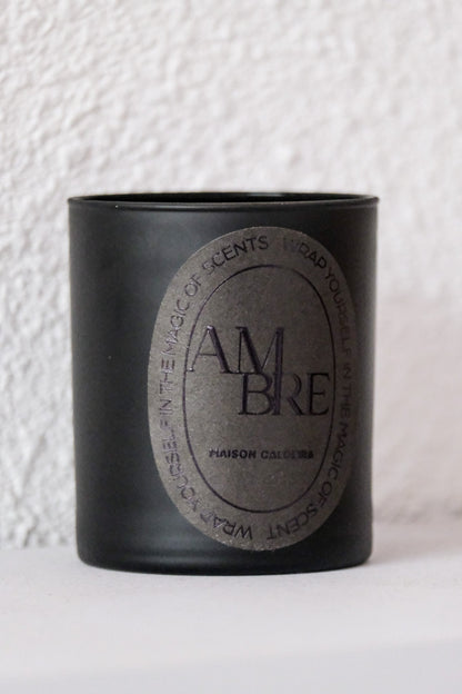 Bougie parfumée - AMBRE - Maison Caldeira - Design Contemporain - Maison Caldeira