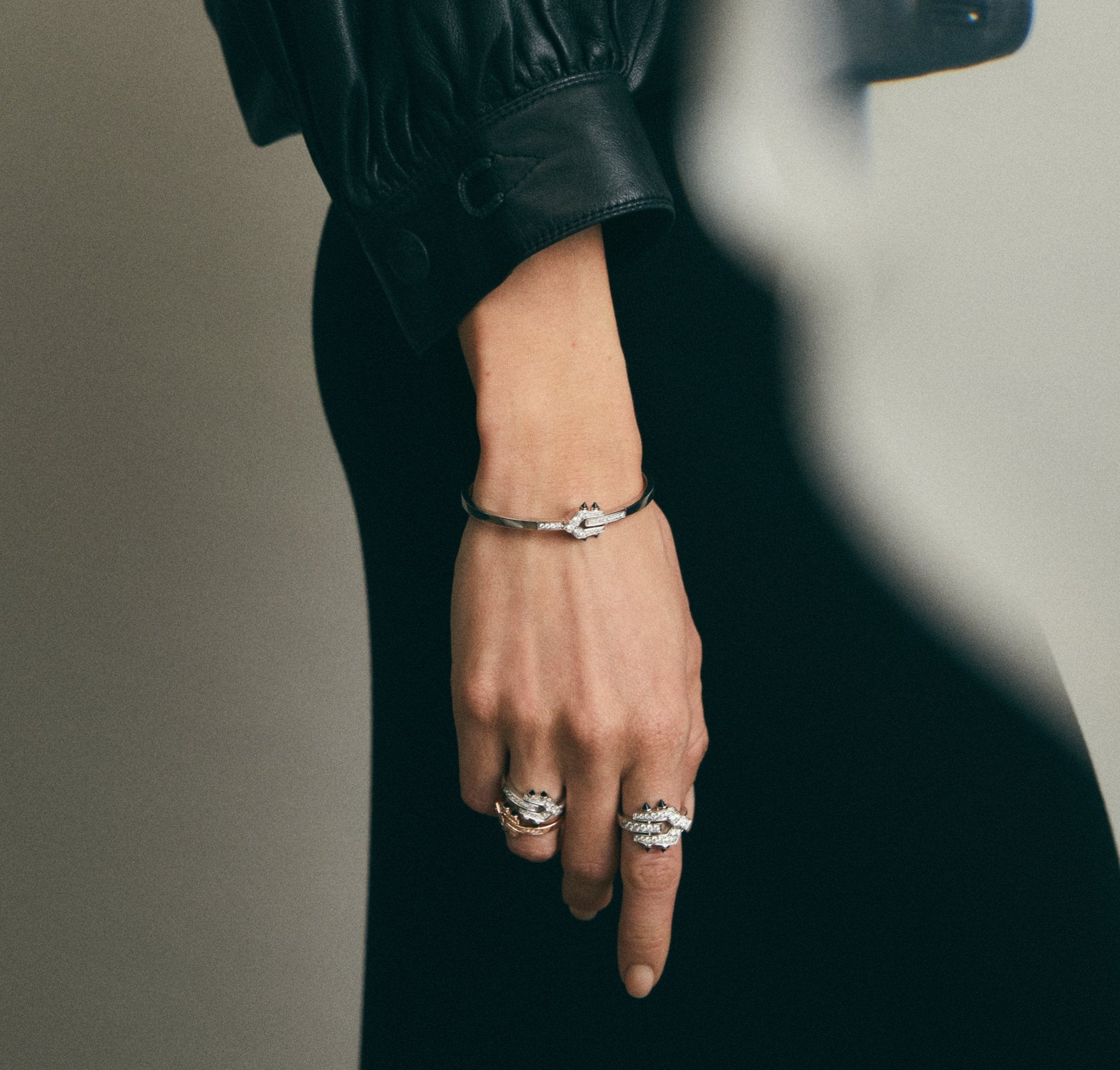 Bracelet Spike diamants - Argent et agates noires - Statement - Design Contemporain - Maison Caldeira