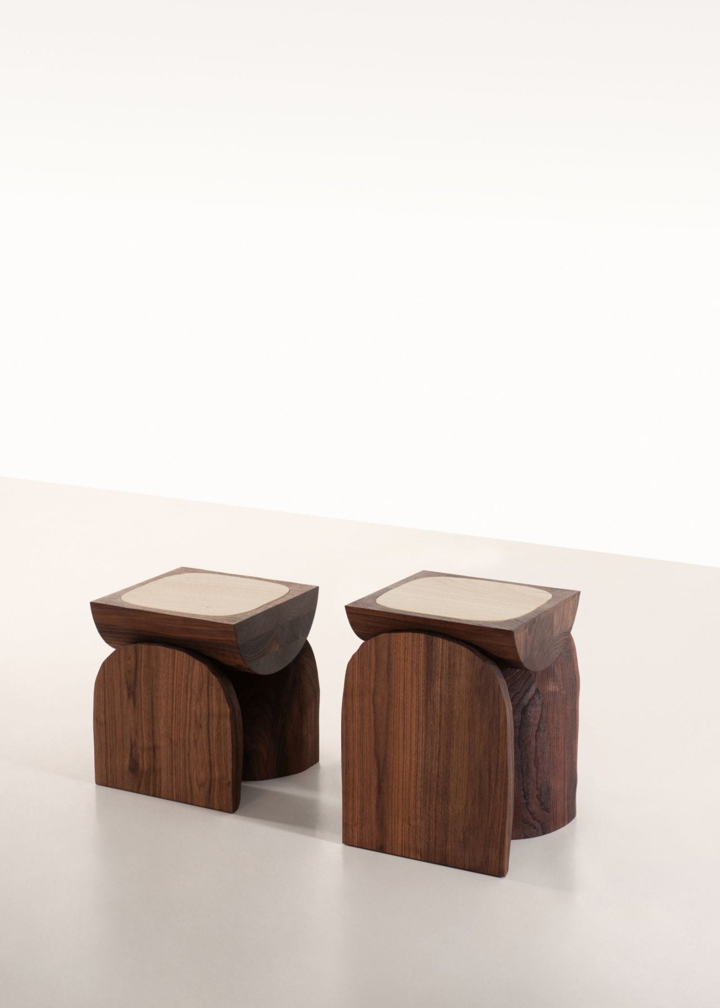 Bread Side Table - Maison Caldeira