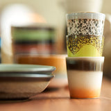 Céramique des années 70 : Tasse à café - Maison Caldeira