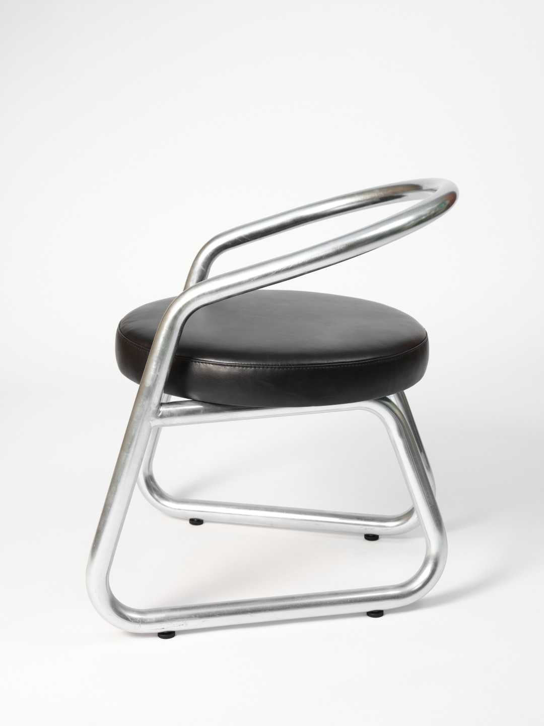 Chaise consul - Acier galvanisé et cuir noir - Axel Chay - Design Contemporain - Maison Caldeira
