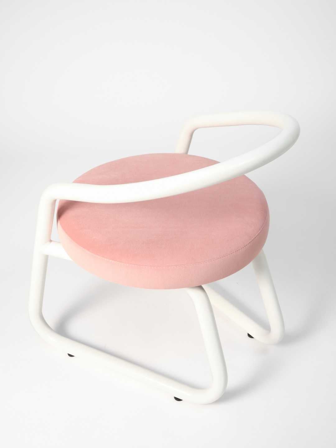 Chaise consul - Acier laqué et velours rose - Axel Chay - Design Contemporain - Maison Caldeira