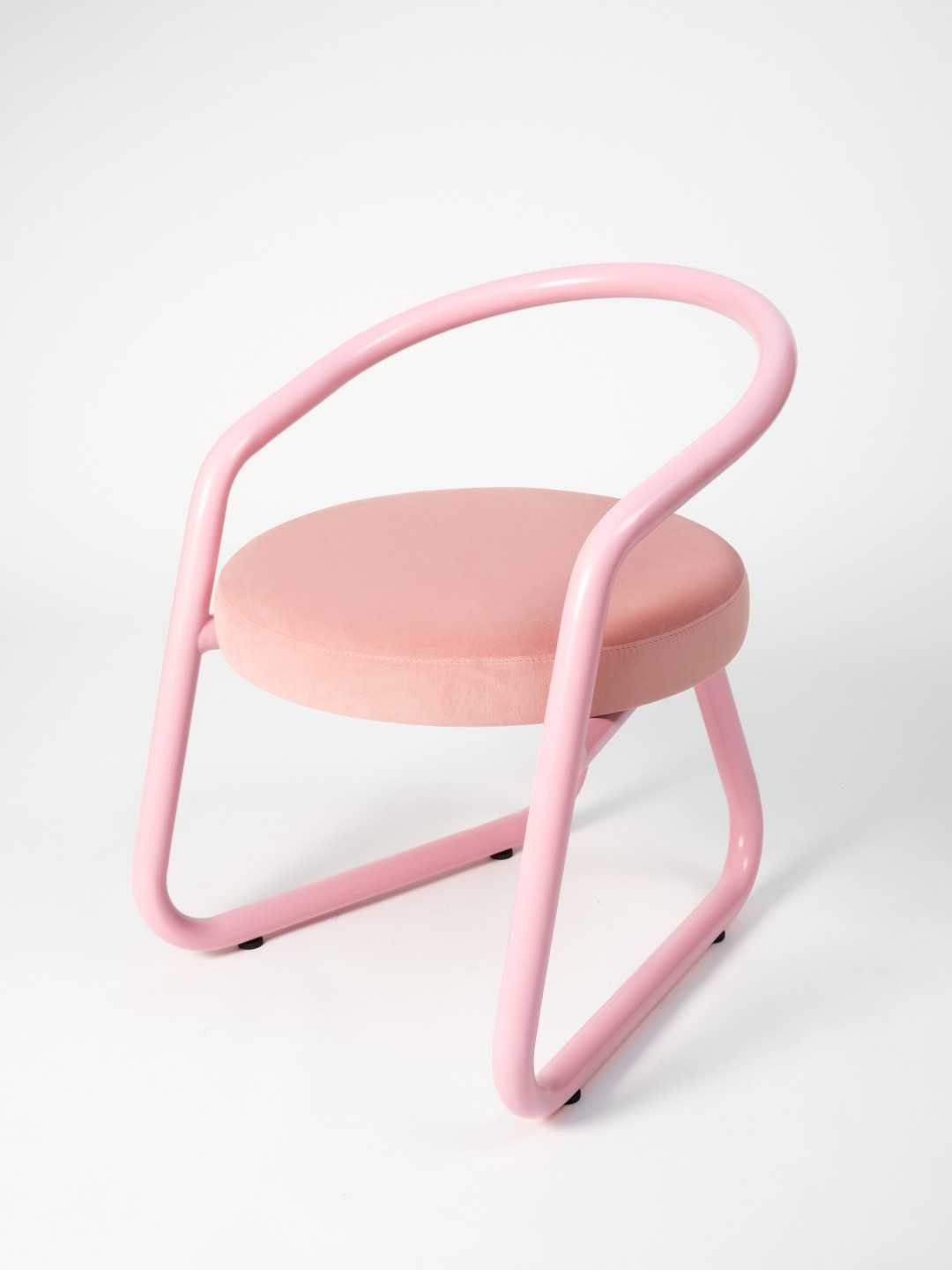 Chaise consul - Acier laqué rose et velours rose - Axel Chay - Design Contemporain - Maison Caldeira