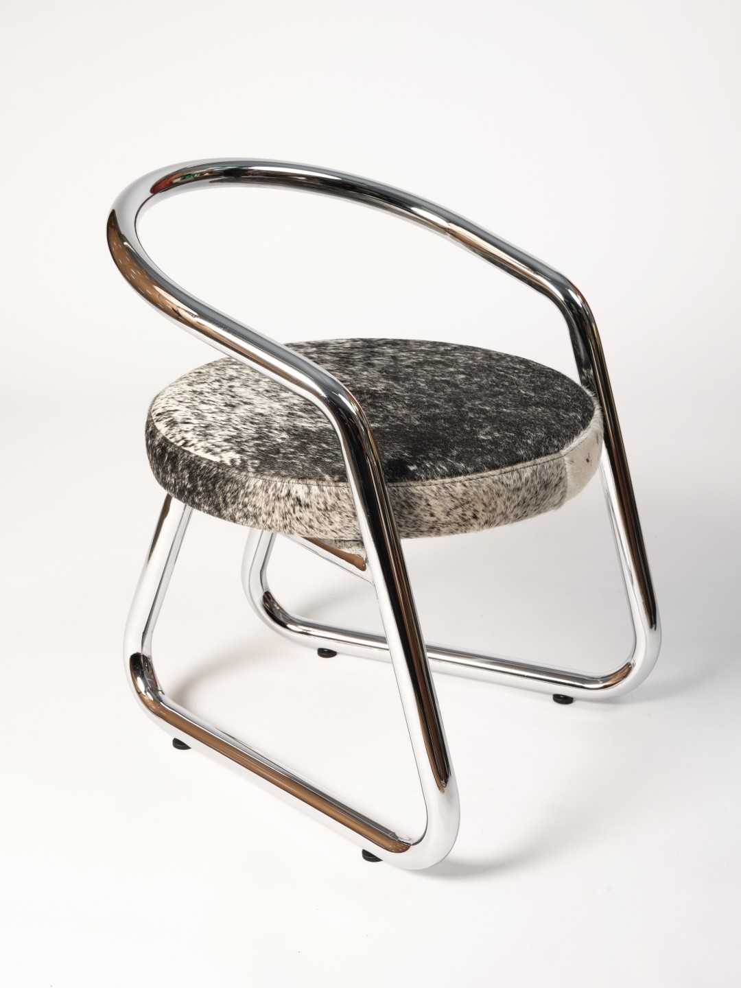 Chaise consul - Vache et Chrome - Axel Chay - Design Contemporain - Maison Caldeira