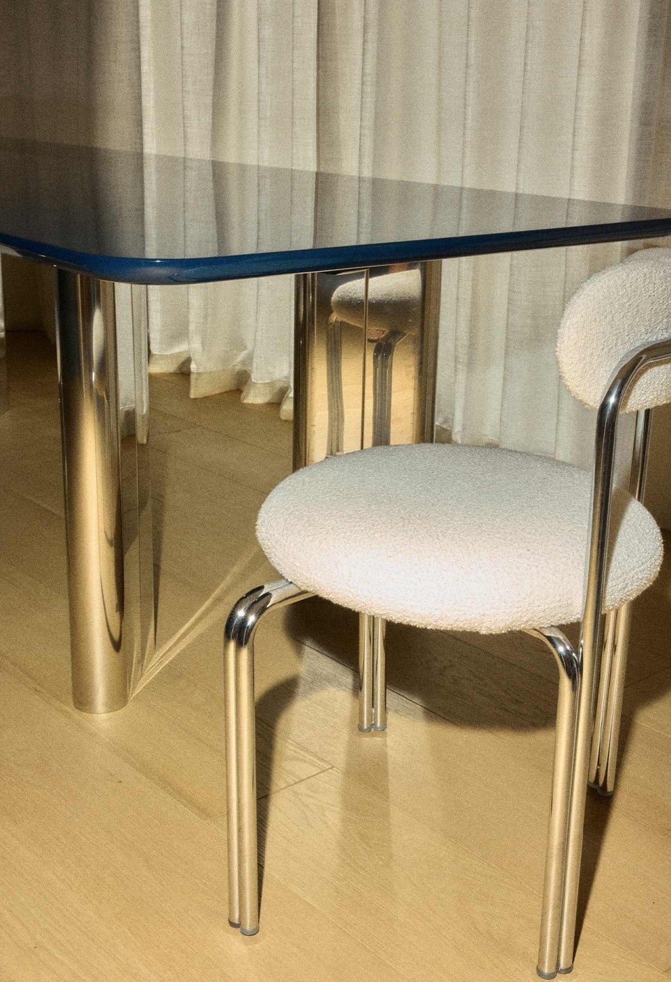 Chaise Violette - Acier Chromé - Maison Caldeira