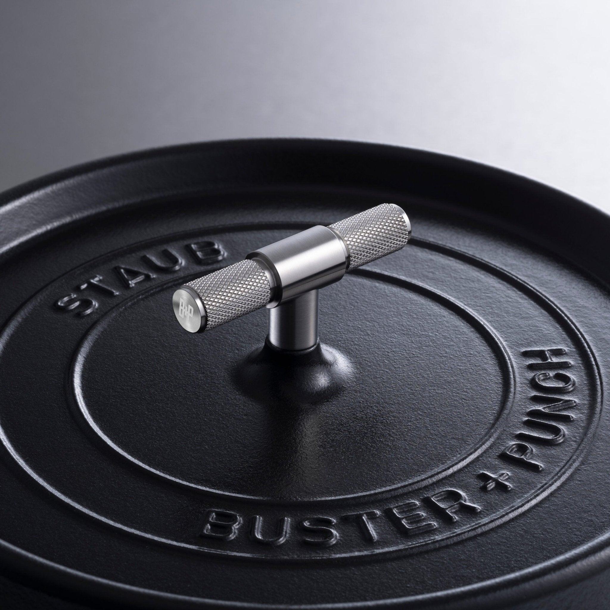 Cocotte Staub ⌀ 28CM - Buster and punch - Design Contemporain - Maison Caldeira