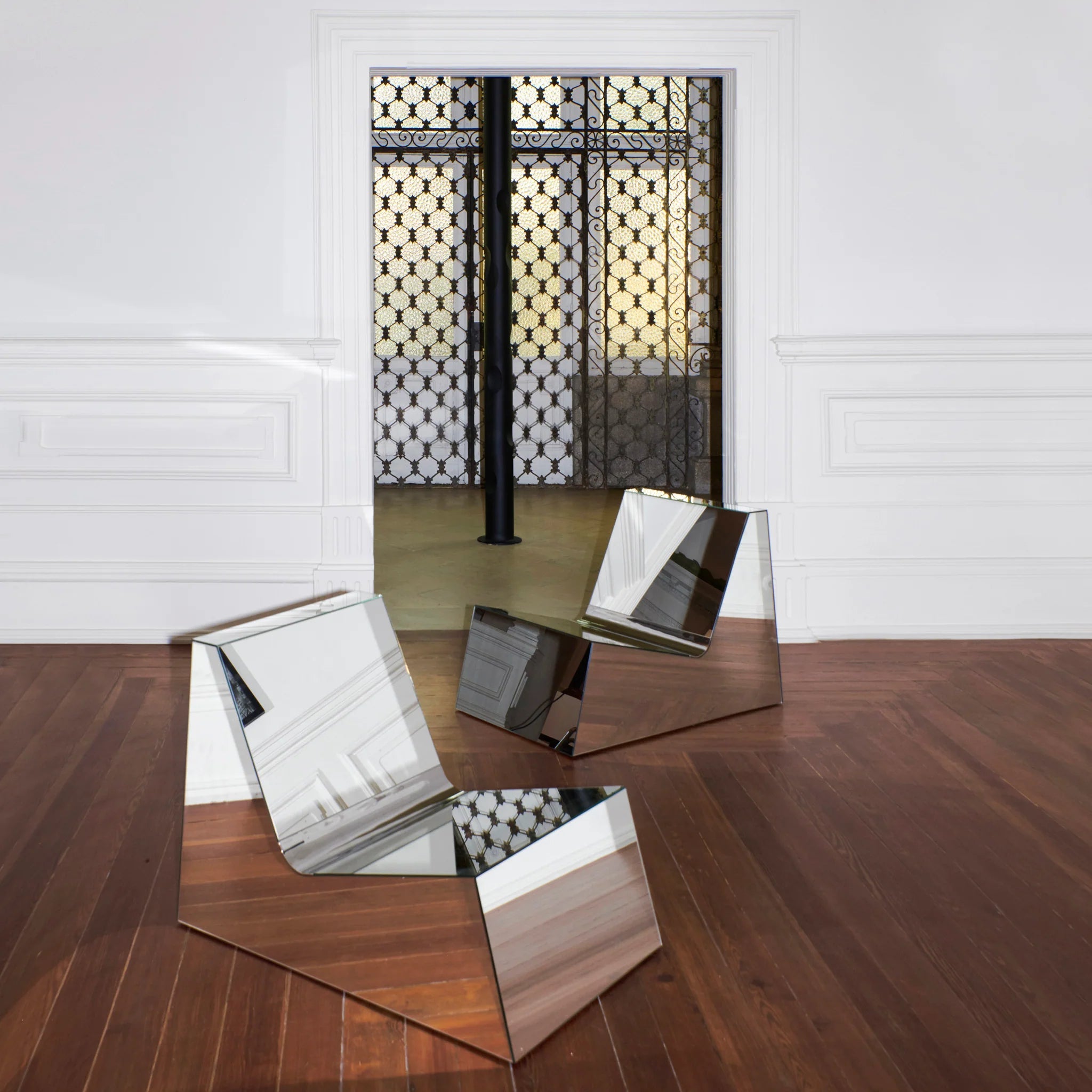 Fauteuil Mirror Lounge Chair – Structure Recouverte de Verre Miroir - Maison Caldeira