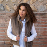 Gilet reversible en fausse fourrure moka - Aspen - Maison Caldeira