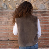 Gilet reversible en fausse fourrure moka - Aspen - Maison Caldeira