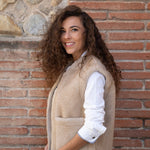 Gilet sans manches en fausse fourrure beige - Poland - Maison Caldeira