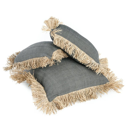La housse de coussin en coton Bonita - Noir naturel - 30x50 - Bazar Bizar - Méditerranée - Maison Caldeira