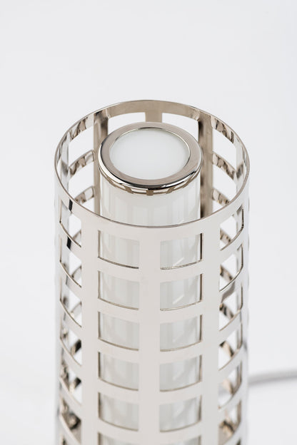 La lampe à poser Standing Steel - Caldeira