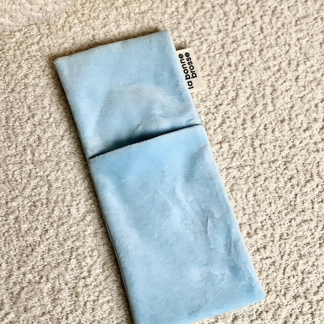 La Pochette "Petite Brosse" Bleu Ciel - Maison Caldeira