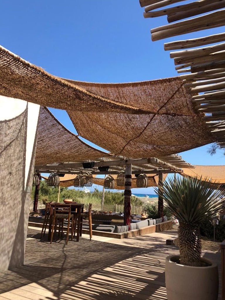 L'abat - jour triangulaire Coco Shade - Naturel - 350x350 - Maison Caldeira