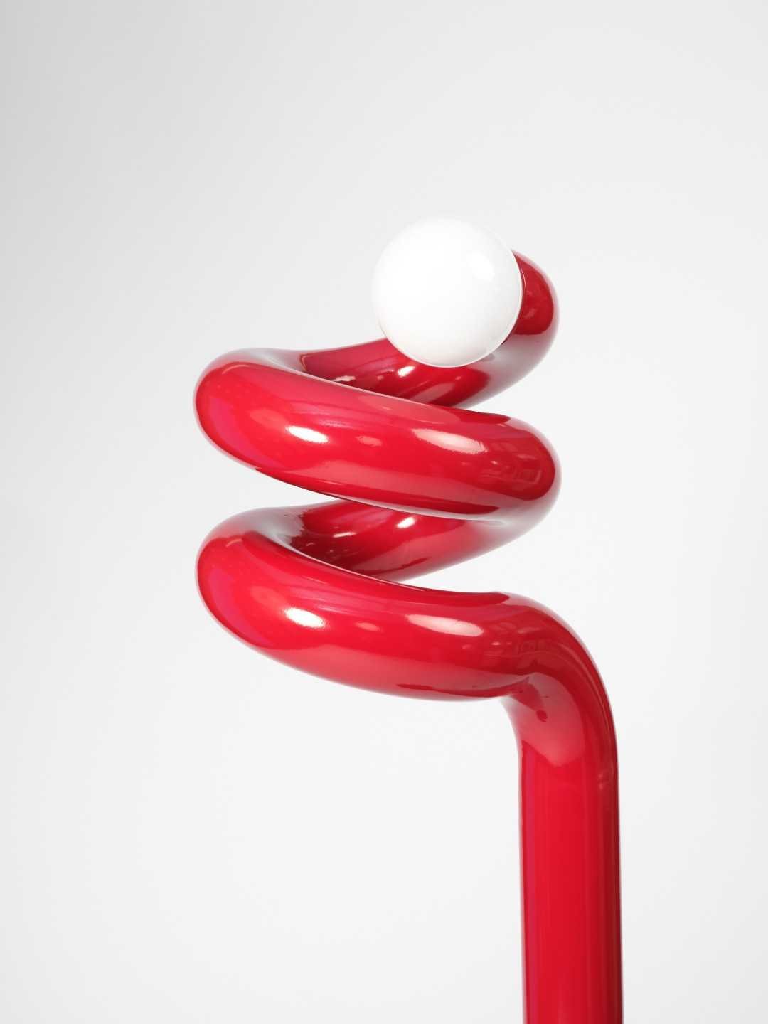 Lampadaire Ressort - Rouge - Axel Chay - Design Contemporain - Maison Caldeira