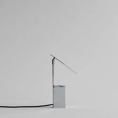 Lampe à poser Reflect - Chrome - 101 copenhagen - Scandinave - Maison Caldeira
