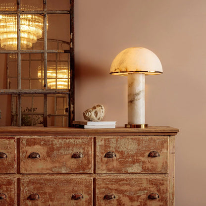 Lampe de table Aragon en albâtre et laiton – Sculpture lumineuse design | Caldeira - Caldeira